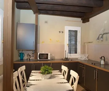 Apartment Refitoleria *