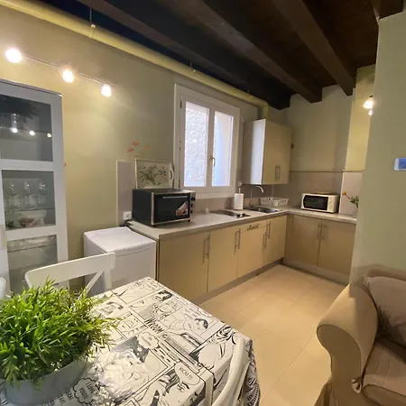 Refitoleria Apartment *